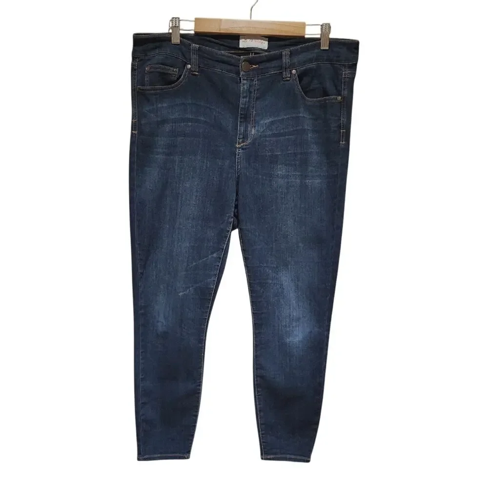 Molly & Isadora Skinny Ankle Jeans